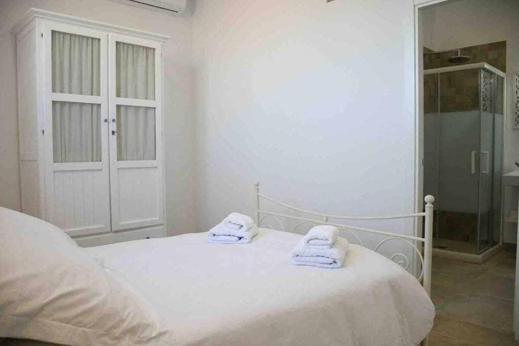 Ix B Morales & Arnal Apartment